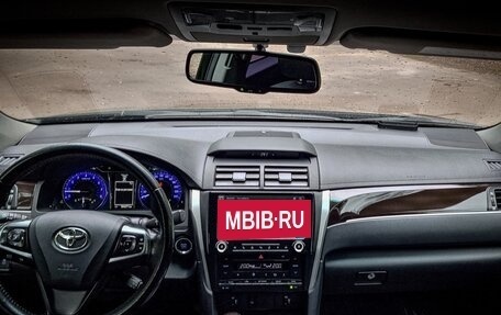 Toyota Camry, 2017 год, 2 650 000 рублей, 11 фотография