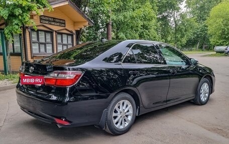 Toyota Camry, 2017 год, 2 650 000 рублей, 10 фотография