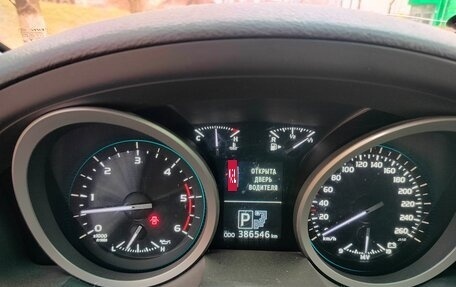 Toyota Land Cruiser 200, 2012 год, 3 000 000 рублей, 3 фотография
