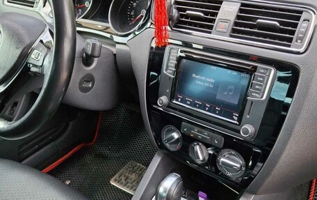 Volkswagen Jetta VI, 2016 год, 1 400 000 рублей, 16 фотография