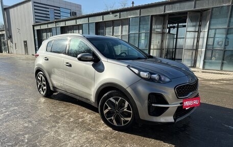 KIA Sportage IV рестайлинг, 2018 год, 2 800 000 рублей, 2 фотография