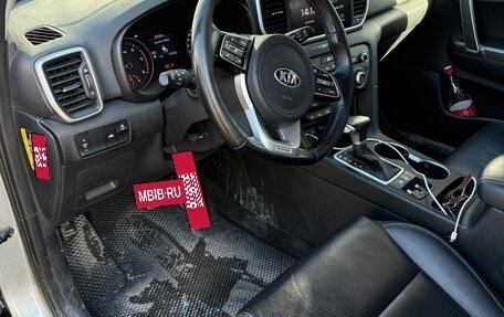 KIA Sportage IV рестайлинг, 2018 год, 2 800 000 рублей, 6 фотография