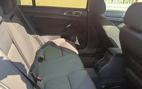 Skoda Superb III рестайлинг, 2007 год, 575 000 рублей, 11 фотография