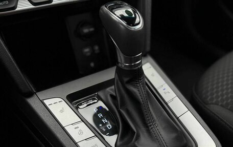 Hyundai Elantra, 2020 год, 1 660 000 рублей, 17 фотография