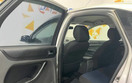 Ford Focus II рестайлинг, 2006 год, 300 000 рублей, 22 фотография