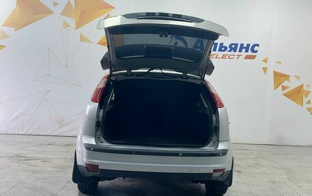 Ford Focus II рестайлинг, 2006 год, 300 000 рублей, 29 фотография
