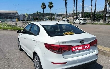 KIA Rio III рестайлинг, 2016 год, 850 000 рублей, 4 фотография