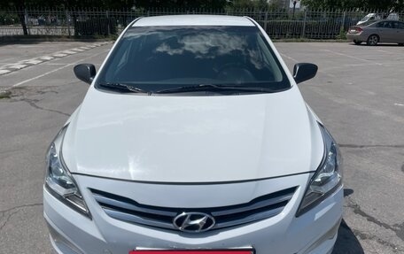 Hyundai Solaris II рестайлинг, 2015 год, 740 000 рублей, 6 фотография
