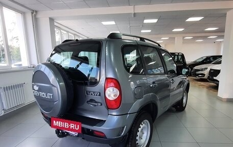 Chevrolet Niva I рестайлинг, 2012 год, 450 000 рублей, 4 фотография