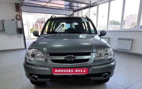 Chevrolet Niva I рестайлинг, 2012 год, 450 000 рублей, 2 фотография