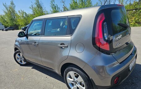 KIA Soul II рестайлинг, 2018 год, 1 450 000 рублей, 2 фотография