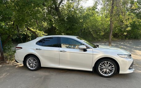 Toyota Camry, 2020 год, 3 450 000 рублей, 6 фотография