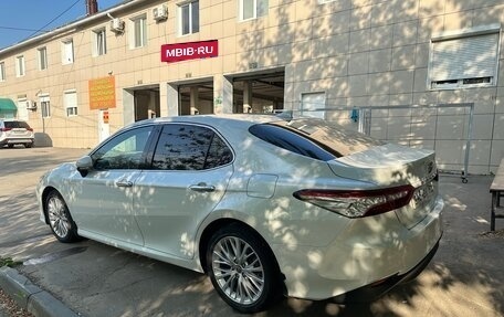 Toyota Camry, 2020 год, 3 450 000 рублей, 8 фотография