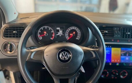 Volkswagen Polo VI (EU Market), 2015 год, 1 150 000 рублей, 10 фотография