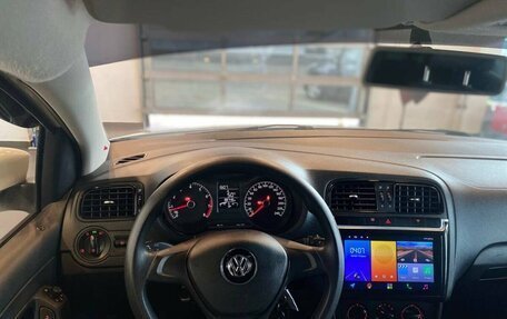 Volkswagen Polo VI (EU Market), 2015 год, 1 150 000 рублей, 9 фотография