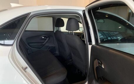 Volkswagen Polo VI (EU Market), 2015 год, 1 150 000 рублей, 17 фотография