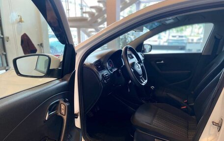 Volkswagen Polo VI (EU Market), 2015 год, 1 150 000 рублей, 21 фотография