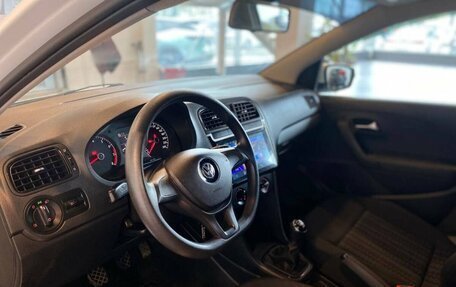 Volkswagen Polo VI (EU Market), 2015 год, 1 150 000 рублей, 23 фотография