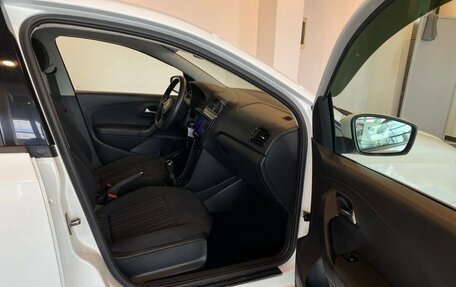Volkswagen Polo VI (EU Market), 2015 год, 1 150 000 рублей, 27 фотография