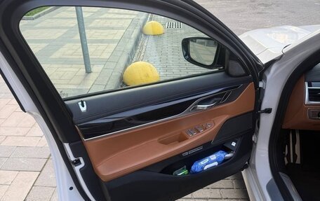 BMW 7 серия, 2018 год, 4 150 000 рублей, 11 фотография