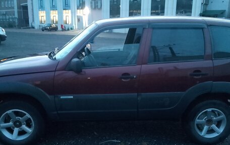 Chevrolet Niva I рестайлинг, 2004 год, 275 000 рублей, 2 фотография