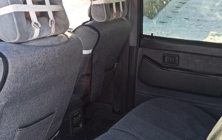 Nissan Safari IV, 1994 год, 2 200 000 рублей, 21 фотография