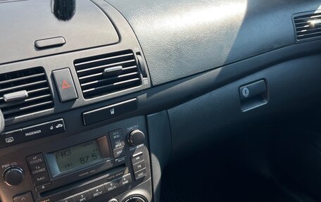 Toyota Avensis III рестайлинг, 2006 год, 840 000 рублей, 7 фотография