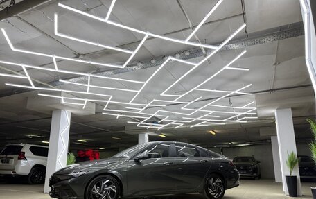 Hyundai Elantra, 2023 год, 2 100 000 рублей, 4 фотография