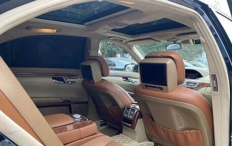 Mercedes-Benz S-Класс, 2006 год, 2 100 000 рублей, 2 фотография