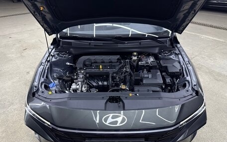 Hyundai Elantra, 2023 год, 2 100 000 рублей, 38 фотография