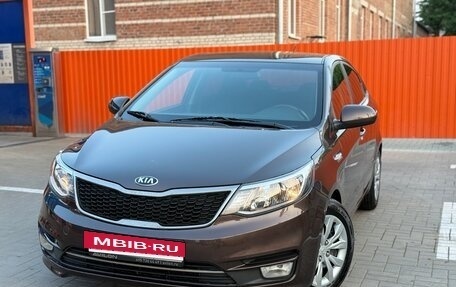 KIA Rio III рестайлинг, 2016 год, 1 100 000 рублей, 3 фотография