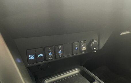 Toyota RAV4, 2015 год, 1 728 000 рублей, 13 фотография