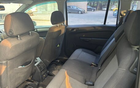 Opel Zafira B, 2006 год, 600 000 рублей, 14 фотография