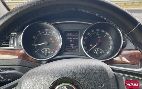 Skoda Superb III рестайлинг, 2014 год, 950 000 рублей, 16 фотография