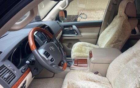 Toyota Land Cruiser 200, 2014 год, 4 300 000 рублей, 6 фотография