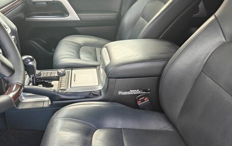 Toyota Land Cruiser 200, 2016 год, 6 000 000 рублей, 7 фотография