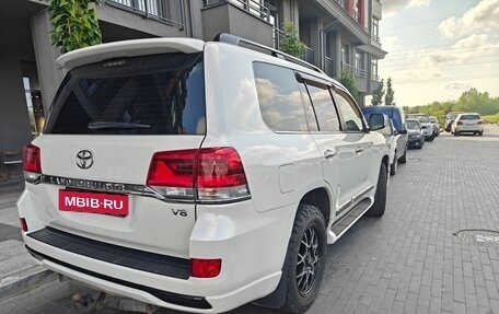 Toyota Land Cruiser 200, 2016 год, 6 000 000 рублей, 5 фотография
