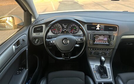 Volkswagen Golf VII, 2013 год, 1 120 000 рублей, 24 фотография