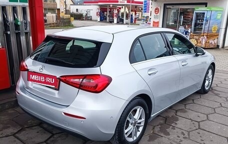 Mercedes-Benz A-Класс, 2019 год, 2 690 000 рублей, 2 фотография