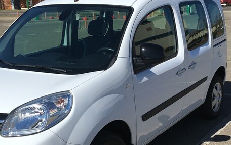 Renault Kangoo II рестайлинг, 2014 год, 1 800 000 рублей, 3 фотография
