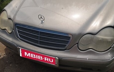 Mercedes-Benz C-Класс, 2001 год, 580 000 рублей, 1 фотография