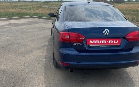 Volkswagen Jetta VI, 2013 год, 975 000 рублей, 5 фотография