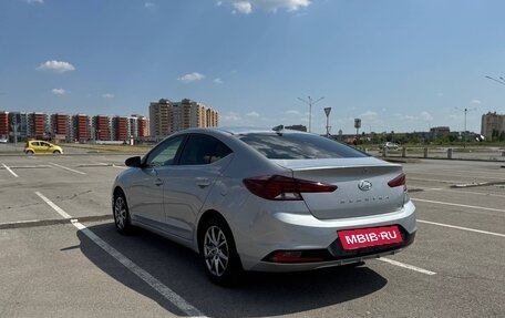Hyundai Elantra VI рестайлинг, 2020 год, 1 650 000 рублей, 6 фотография