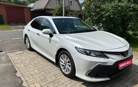 Toyota Camry, 2021 год, 3 250 000 рублей, 1 фотография