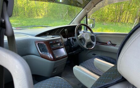 Nissan Elgrand I, 2000 год, 730 000 рублей, 11 фотография