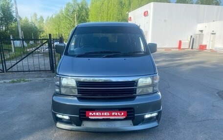 Nissan Elgrand I, 2000 год, 730 000 рублей, 19 фотография