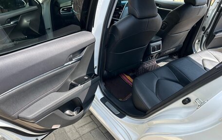 Toyota Camry, 2021 год, 3 250 000 рублей, 15 фотография