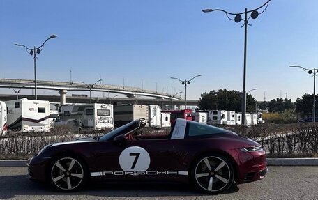 Porsche 911, 2021 год, 30 000 000 рублей, 10 фотография