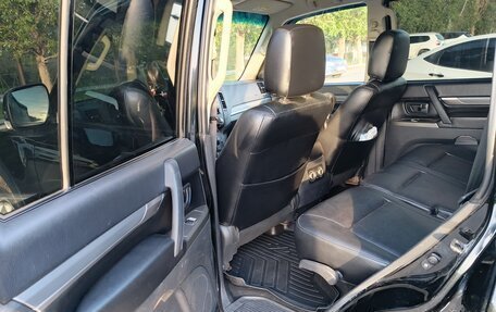 Mitsubishi Pajero IV, 2012 год, 2 150 000 рублей, 10 фотография