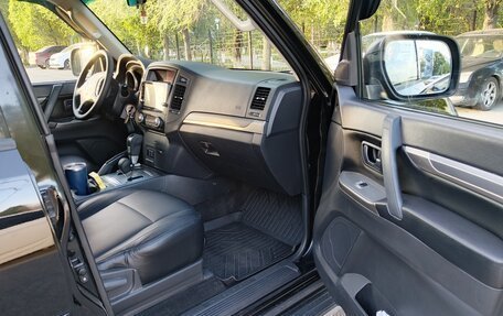 Mitsubishi Pajero IV, 2012 год, 2 150 000 рублей, 9 фотография